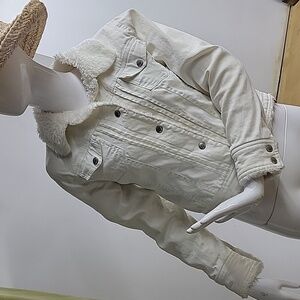 Bay Blue Button Down White Faux Fur Jean Like Jacket Size Medium